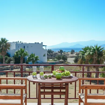 Ξενοδοχείο με διαμερίσματα Perla