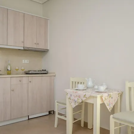 Ξενοδοχείο με διαμερίσματα Perla Άγιος Προκόπιος