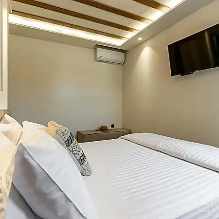 Perla Aparthotel Agios Prokopios (Naxos)