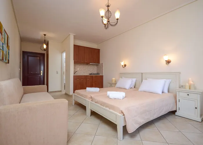 Perla מלון דירות איוס פרוקופיוס