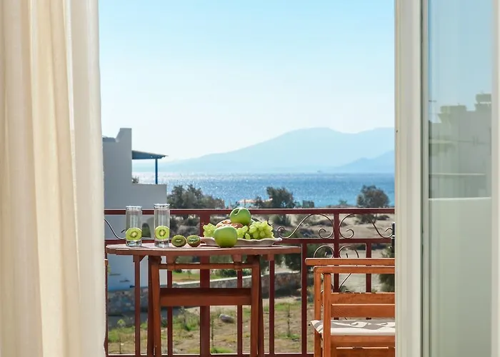 Perla מלון דירות איוס פרוקופיוס